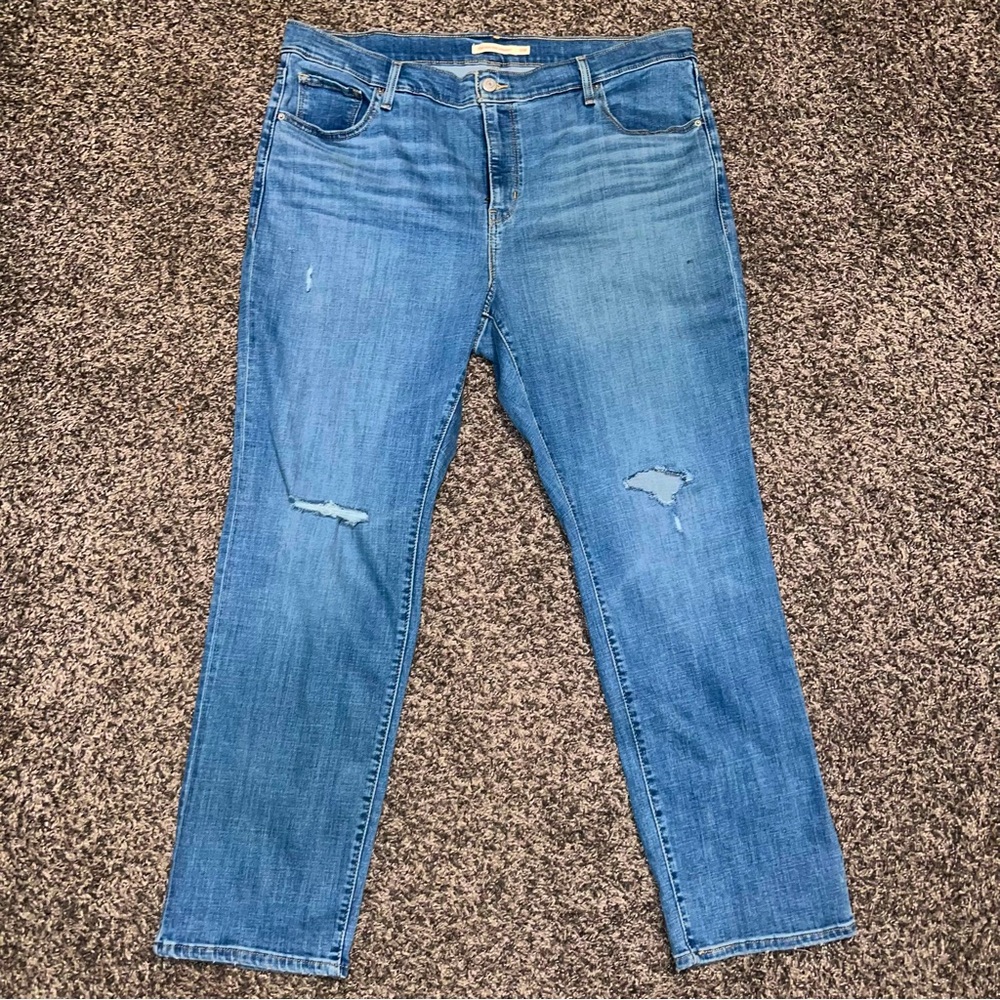Woman’s High Rise Straight 724